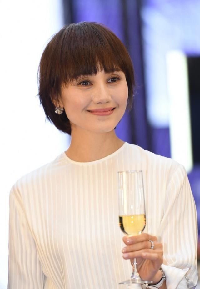 开云电竞_美鼻，不是垫高那么简单！整形外科医生这样说