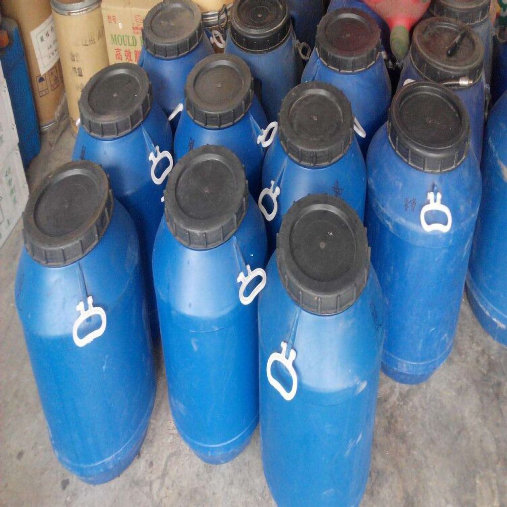 网曝“坑娃神爹”吴镇宇早期歌曲 一本正经唱雷人歌曲引网友喷饭